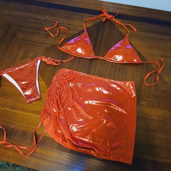 SHEIN Red Bikini Set with Triangle Top and Pull On Bottom - Picture 2 of 4